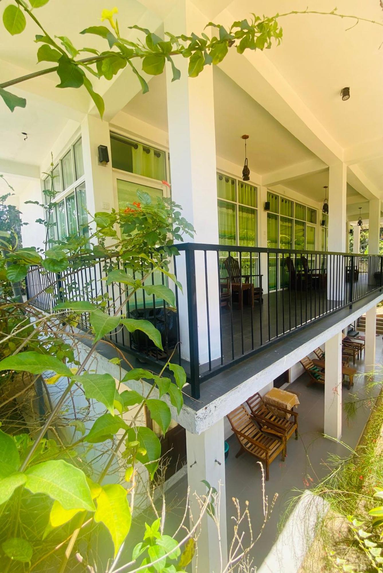 Mount Breeze Ella Hotel Exterior photo